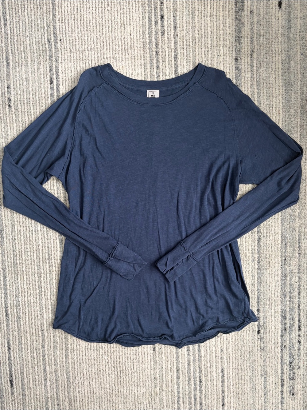 We The Free Deep Blue Long-Sleeve Crewneck Size M